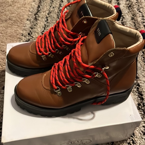 Steve Madden brown combat boots - Picture 2 of 4